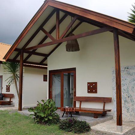 Outside Bungalow Sekongkang Zewnętrze zdjęcie